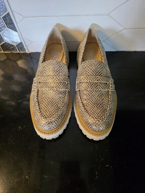 AS IS CONDITION Vince Camuto Platform Loafers | Size 7.5.